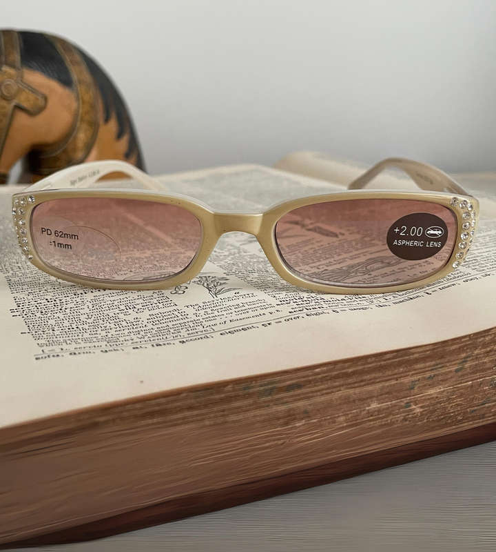 Sight Station PD62 +2.00 Tinted Aspheric Reading Glasses  Max UV400 Protection  Canes 8301-B14