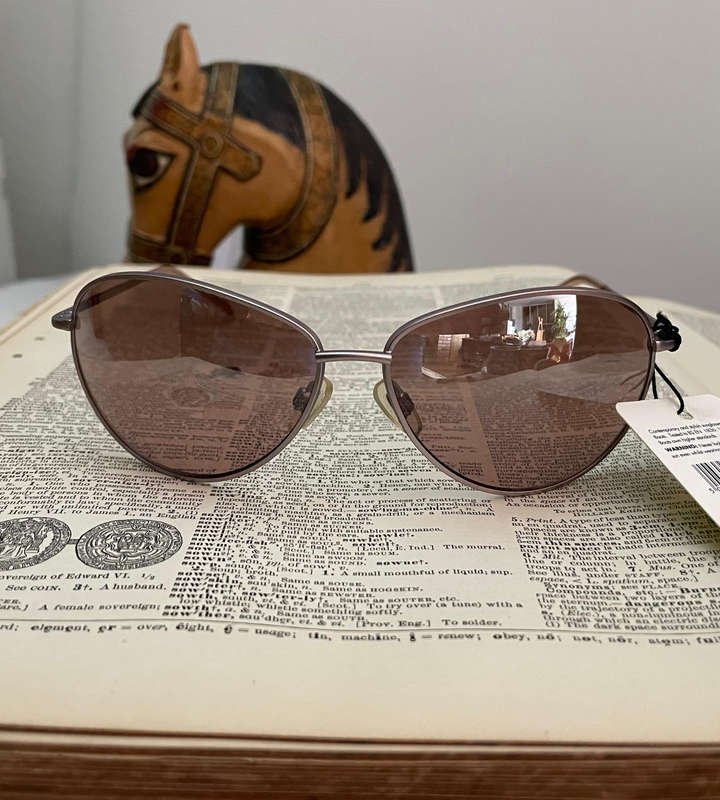 Sunglasses- Rose Gold Boots Sunglasses  Style 70V  100% UV Protection, Filter Category 2