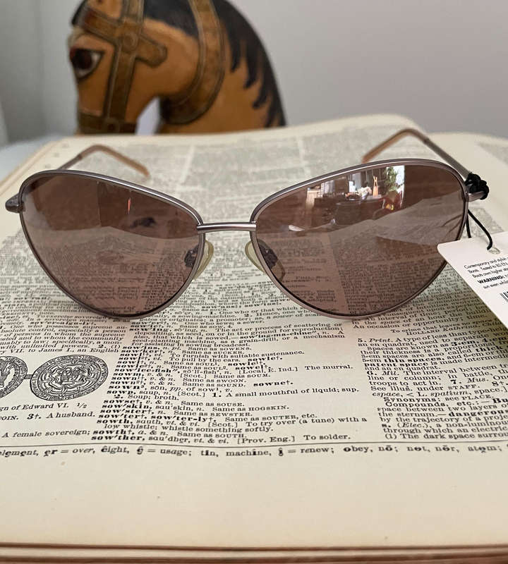 Sunglasses- Rose Gold Boots Sunglasses  Style 70V  100% UV Protection, Filter Category 2