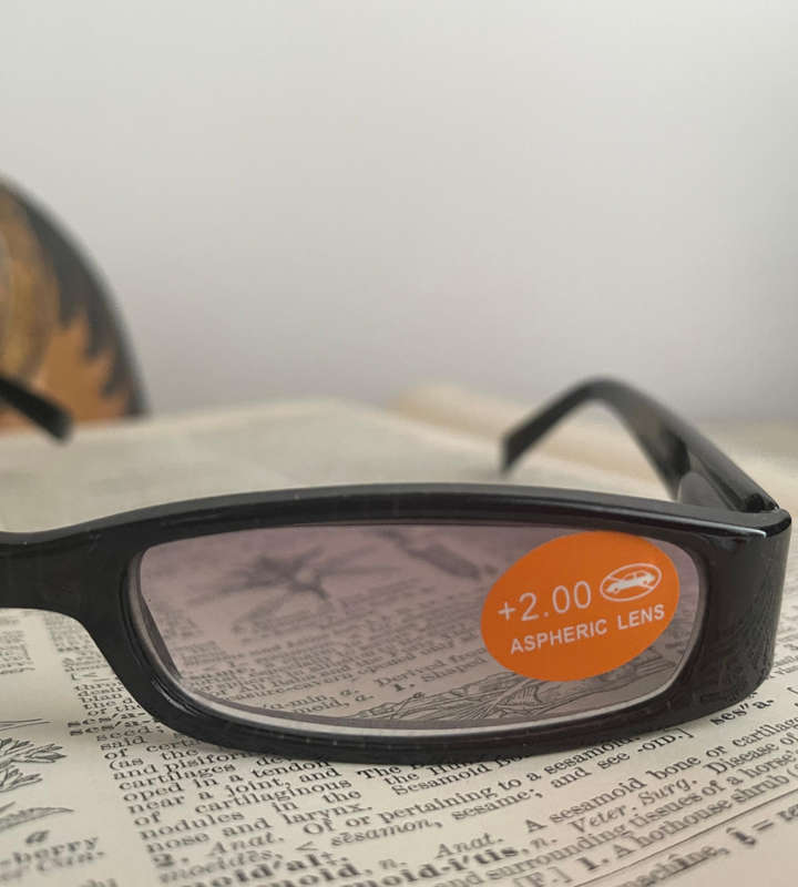 Sight Station Tinted Reading Glasses +2.00  Pinstripe Frame 8501-4044  Aspheric Lenses