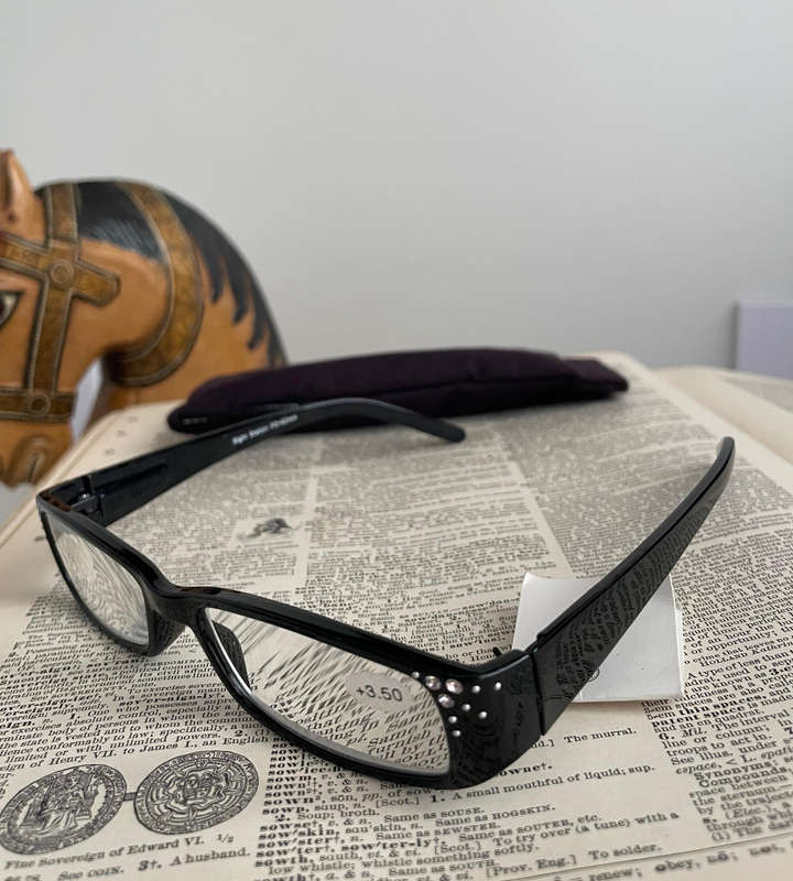 Sight Station by Foster Grant Vienna +3.50 Reading Glasses  Black Frame  Fabric Pouch  Brand New