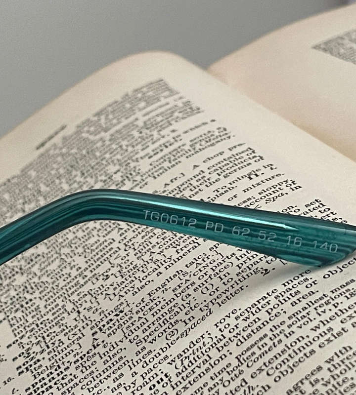 Foster Grant TG0612 +3.00 Emerald Green & Black Ombre Reading Glasses  PD 62mm