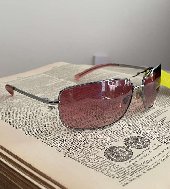Boots Contemporary Sunglasses  Style 72V (72U)  100% UV Protection, Medium Tint, Tested to BS EN 1