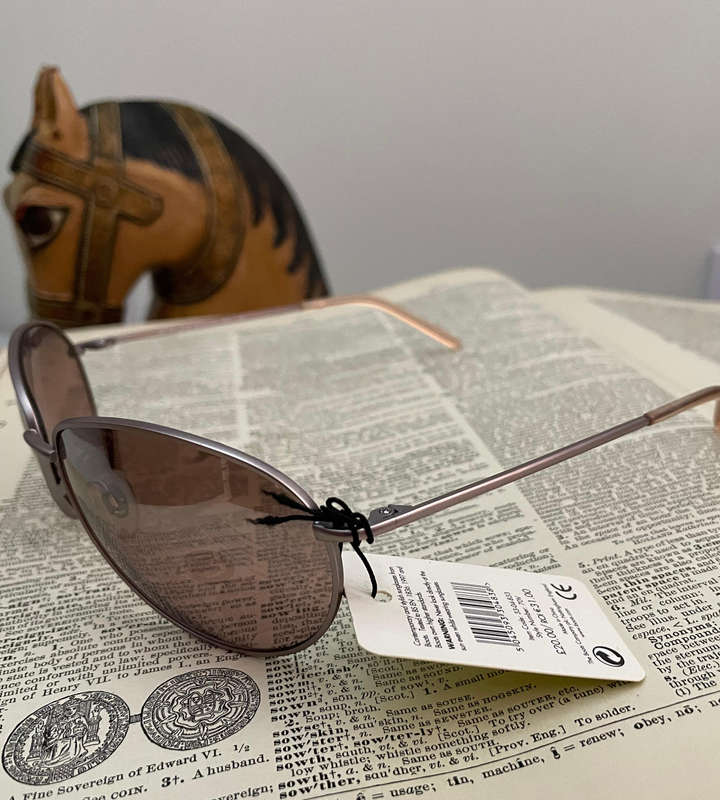 Sunglasses- Rose Gold Boots Sunglasses  Style 70V  100% UV Protection, Filter Category 2
