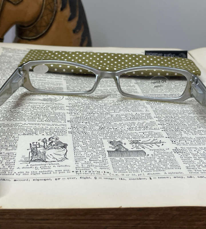 Sight Station FILLY +1.50 Reading Glasses  Green Polka Dot Fashion Readers with Fabric Pouch