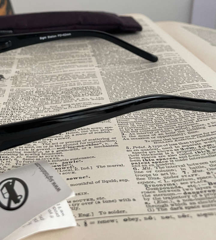 Sight Station by Foster Grant Vienna +3.50 Reading Glasses  Black Frame  Fabric Pouch  Brand New