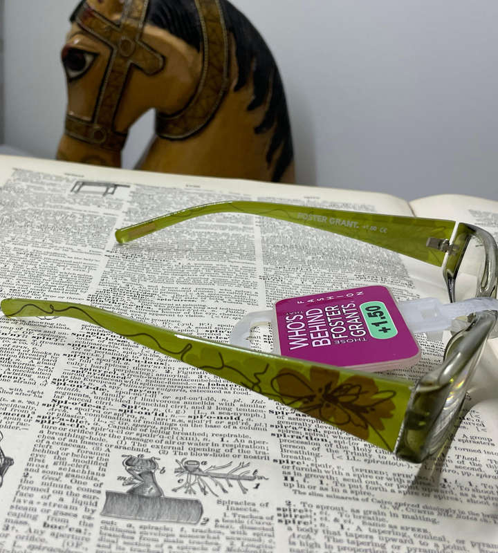 Foster Grant +1.50 Reading Glasses  Green Natural Floral Design | RFXLAA100MT | Stylish & Comfortab