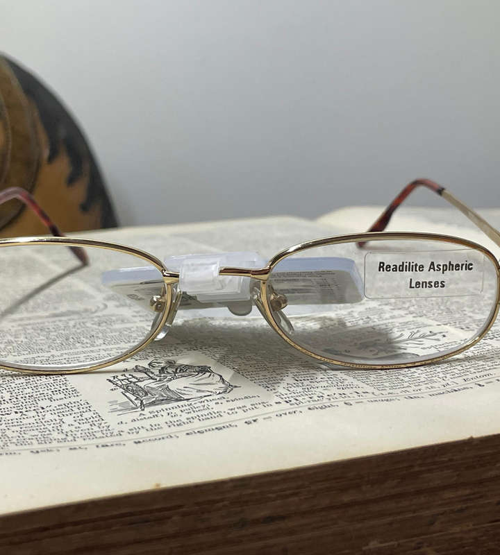 Foster Grant Essential +1.25 Reading Glasses  Gold Frame | Tortoise Temples | RFXSWI125E