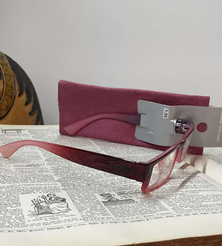 Foster Grant +1.50 Caspian Red Reading Glasses  Mauve Gradient | With Fabric Sleeve | Stylish & Com