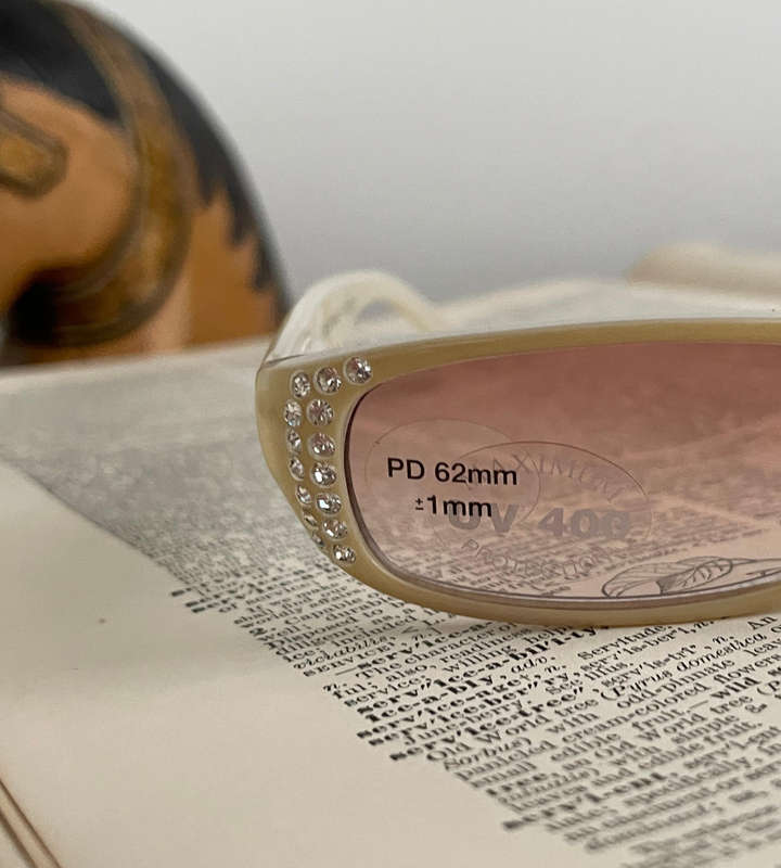 Sight Station PD62 +2.00 Tinted Aspheric Reading Glasses  Max UV400 Protection  Canes 8301-B14