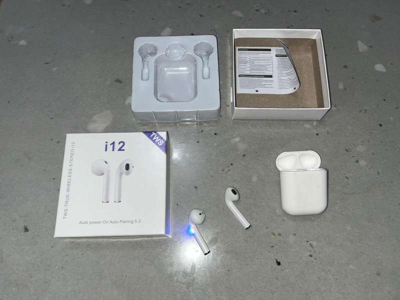 TWS-i12 True wireless stereo White