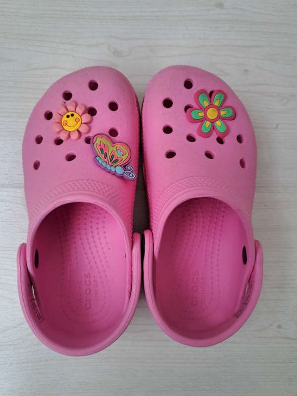 CROCS KIDS SIZE 12