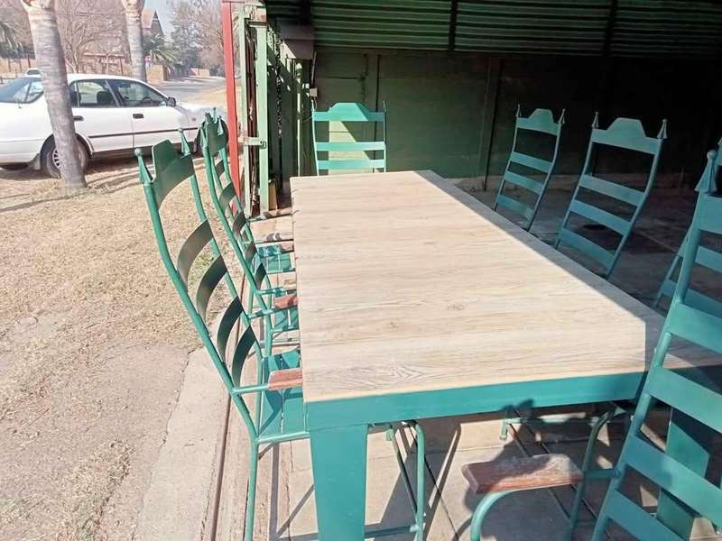 8 X Hand-Crafted Seater Garden Patio Set