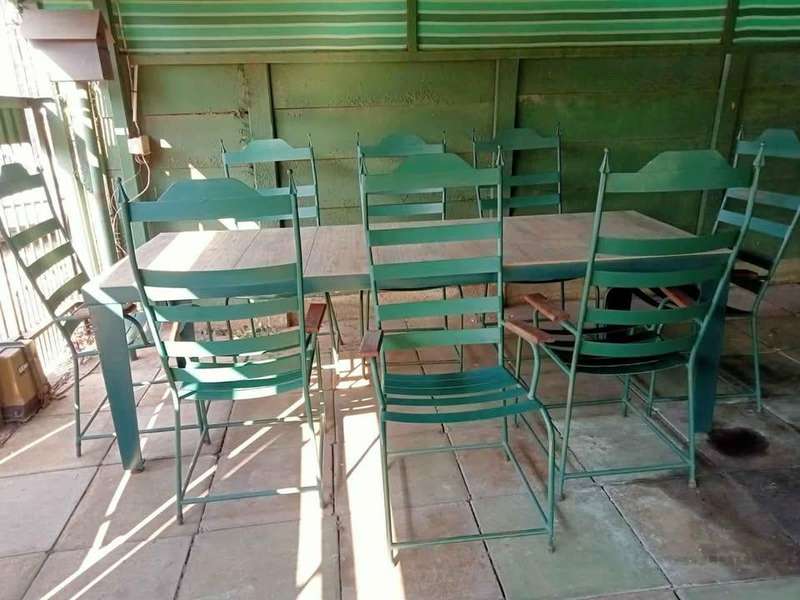 8 X Hand-Crafted Seater Garden Patio Set