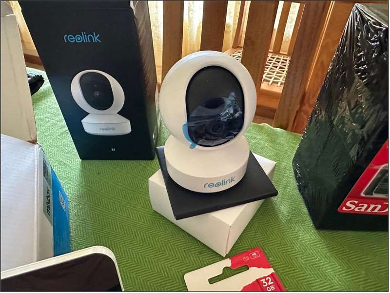 Wireless WiFi / Cellular Complete Home Security Monitoring and Alarm System