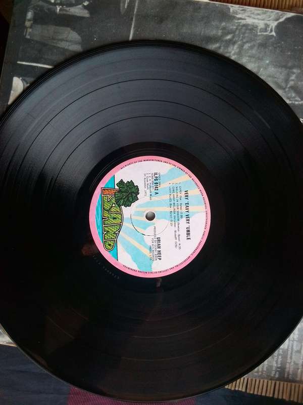 Uriah Heep  Very EavyVery Umble LP (Island ILPS 9142 / 6360006)  VG+ Vinyl, Worn Cover  R450