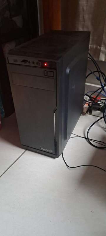 ASUS + Dell 22" Monitor - Core i7 - (2.5GHz, 16MB Cache, 8x Cores, 4.9GHz Turbo)
