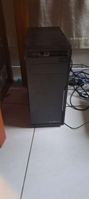 ASUS + Dell 22" Monitor - Core i7 - (2.5GHz, 16MB Cache, 8x Cores, 4.9GHz Turbo)