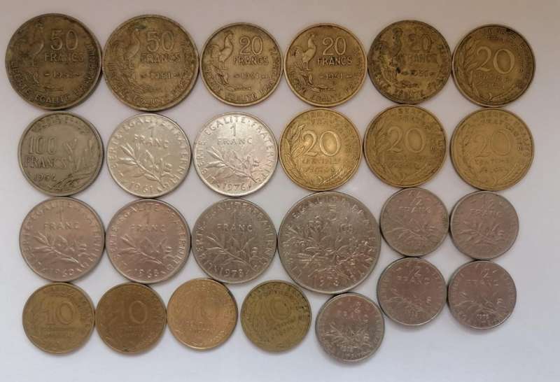 Lot of 25 Vintage French Coins  50F, 100F, 20F, 10F, 5F, 1F & ½F  Mixed Years (1950s1980's)