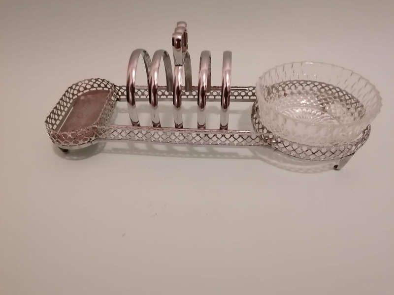 Silver plated Toast Rack with condiments holder