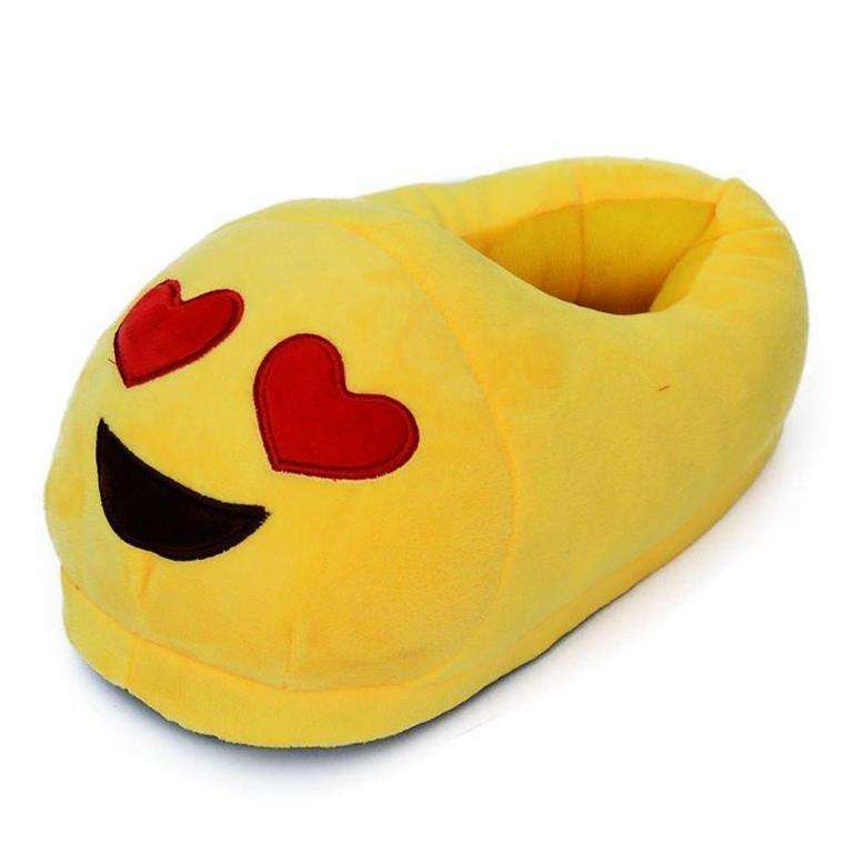 Emoji heart eyes slippers