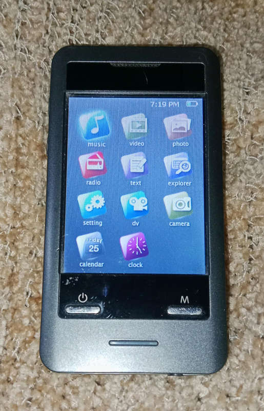 Coby MP828-4G 2.8" Touchscreen Video MP3 Player