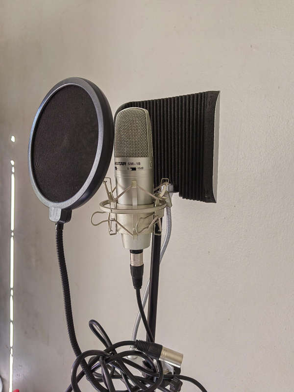 STUDIO/PODCAST/STREAMING EQUIPMENT