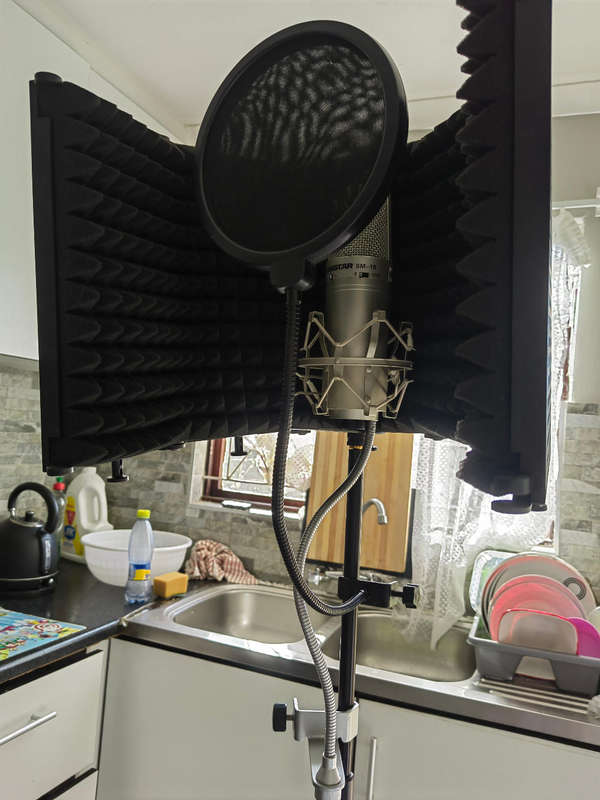 STUDIO/PODCAST/STREAMING EQUIPMENT