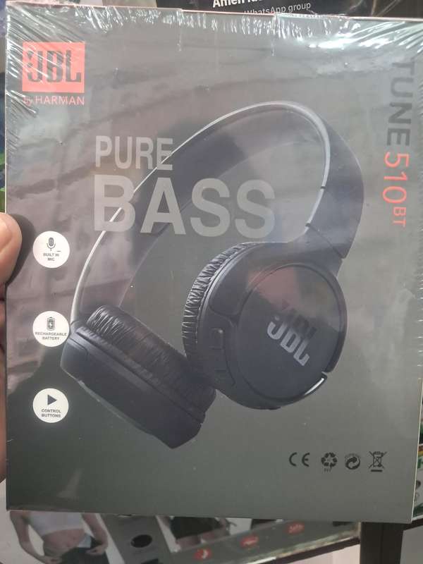 JBL HEADPHONES