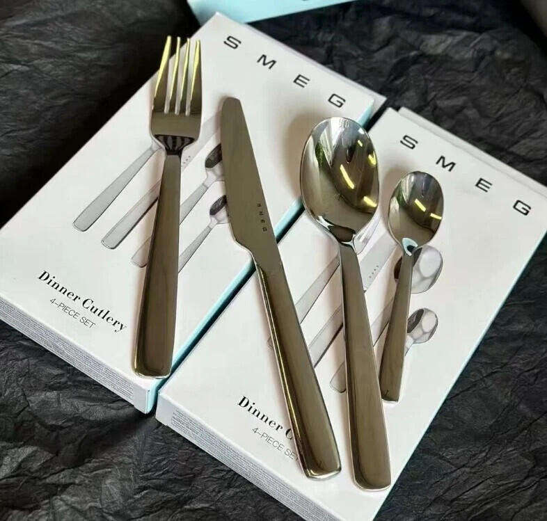 SMEG CUTLERY SET