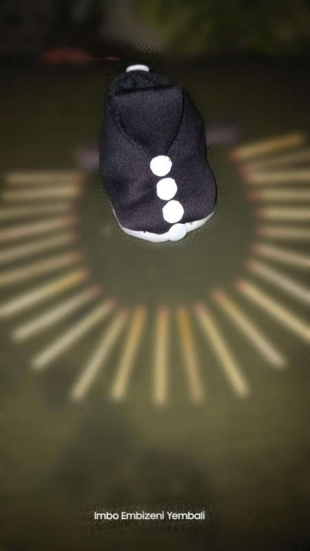 X2 Pairs Black & White Moon New Born Baby Shoes