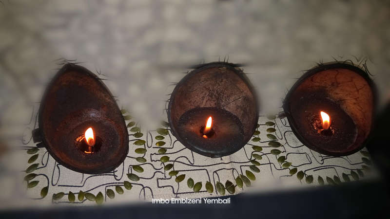 (×3) Two in one Activated Charcoal Candles Lights/ Bowls.