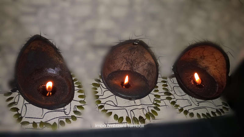 (×3) Two in one Activated Charcoal Candles Lights/ Bowls.