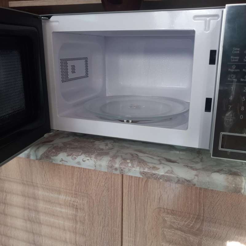 Hisense Microwave