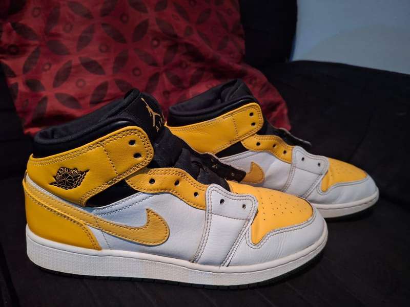Mens Nike Jordan 1