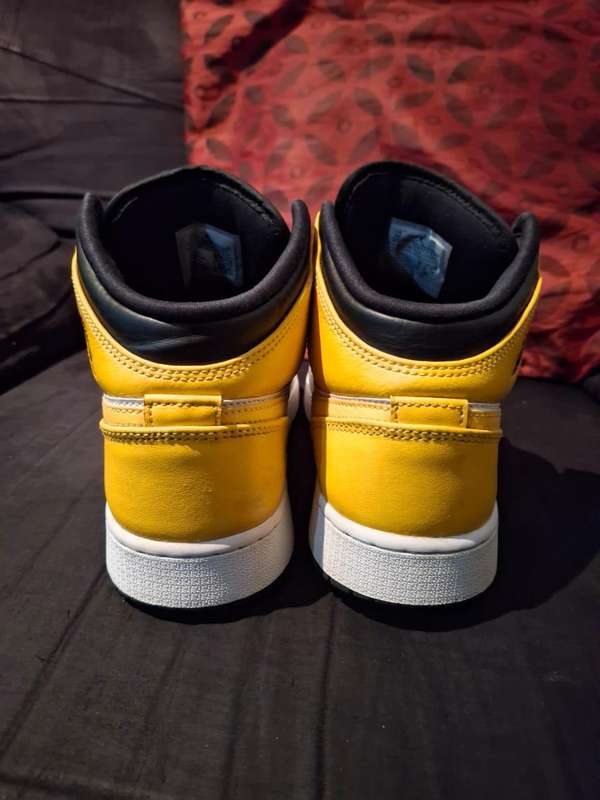 Mens Nike Jordan 1