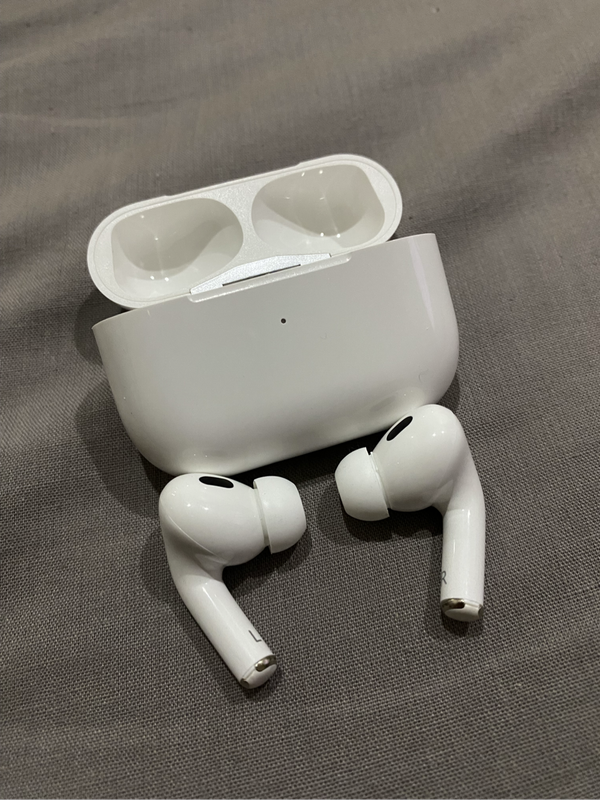 AirPods
