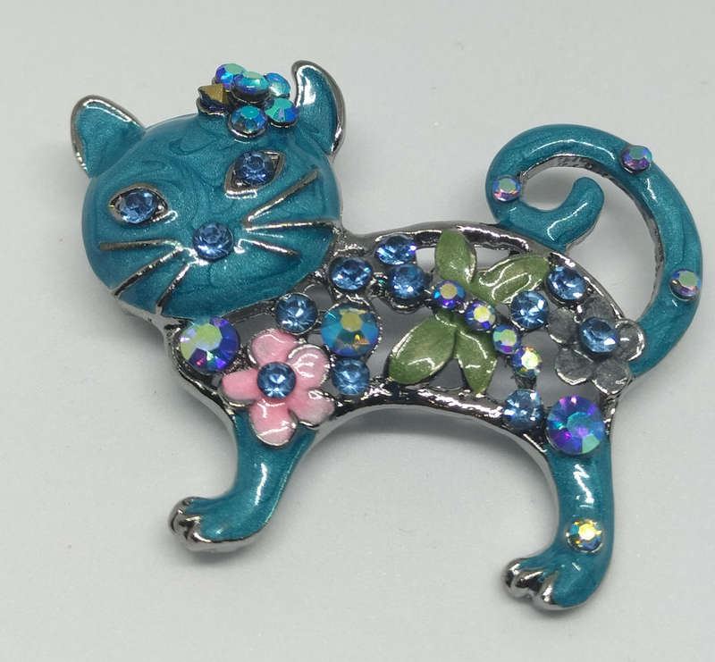 Beautiful Blue Cat Brooch