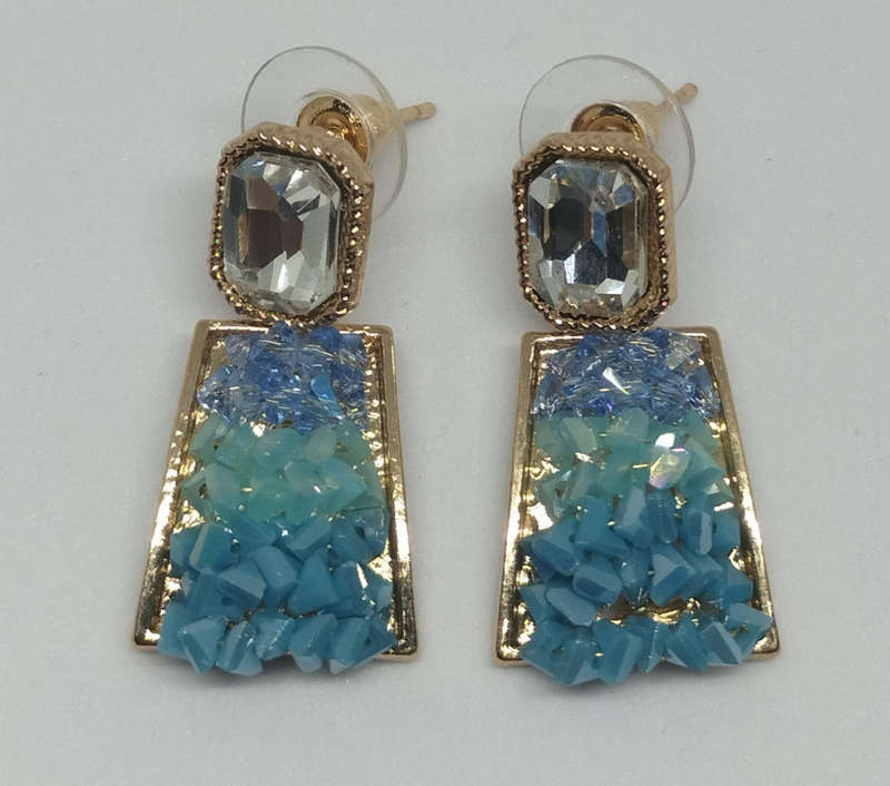 Beautiful Blue Ombre Earrings Set of 2