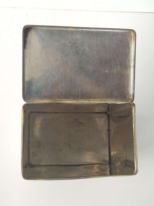 Vintage Collectors Souvenir Tin Coronation of Queen Elizabeth ll 1953