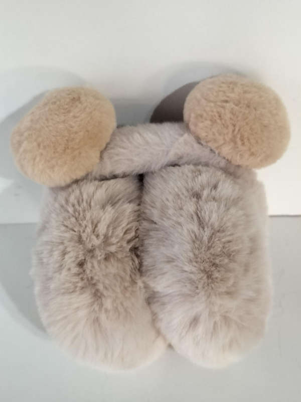 Fluffy and Soft Ear Muffs With Cute Ears