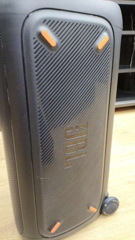 JBL Partybox 310 - Portable Party Speaker - Long Lasting Battery