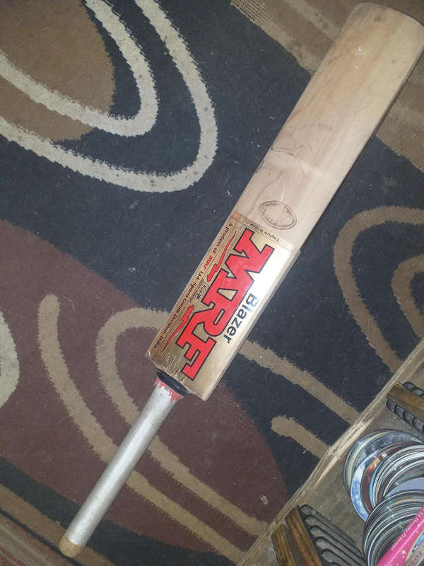 Blazer cricket bat