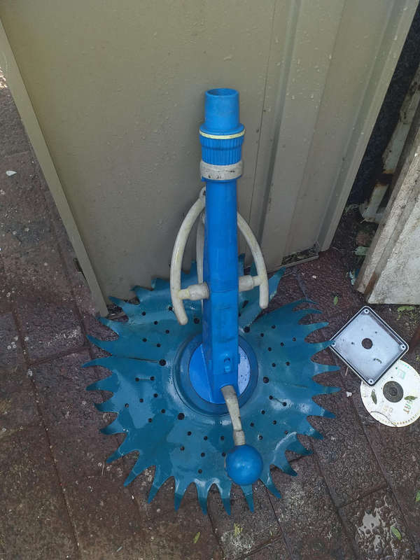 Pool cleaner