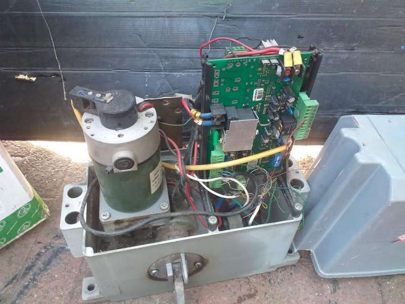 Hansa gate motor