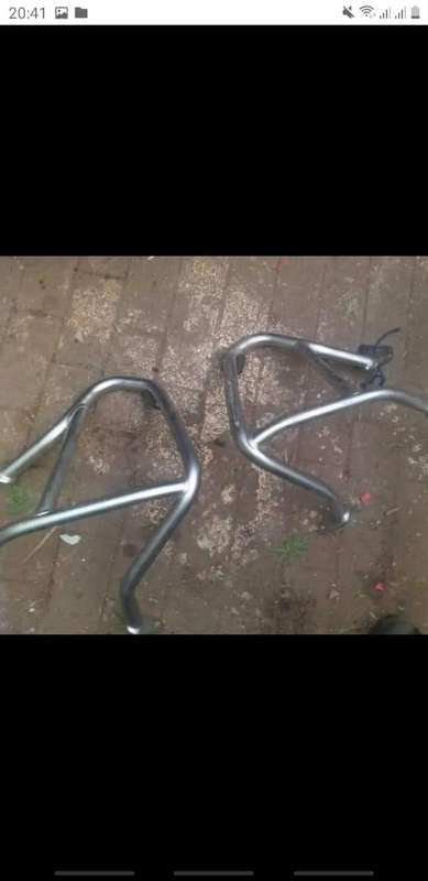 Motorcycle crash bar