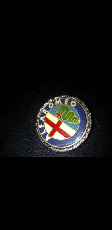 alfa romeo badge