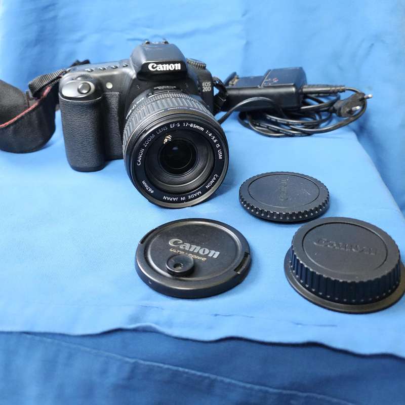 Canon EOS 20D with an EFS 17-85mm Lens