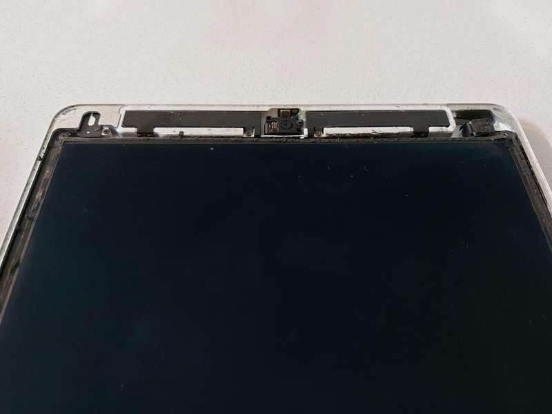 Used Apple iPad (7th Generation) model A2198 (Wi-Fi + Cellular)