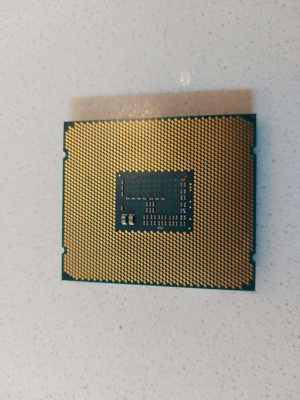 Intel Xeon E5-2620V3 @ 2.40GHz